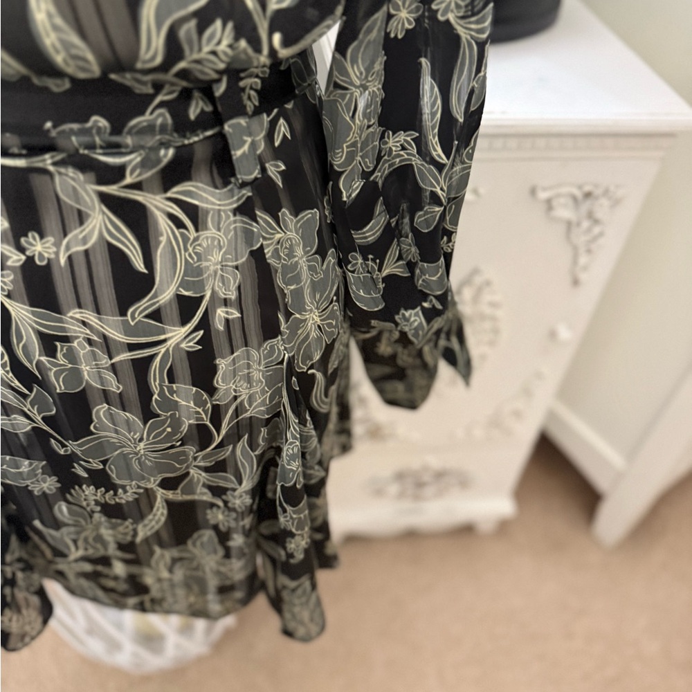 Reiss Black Floral Long Sleeve Dress - Picture 15 of 16